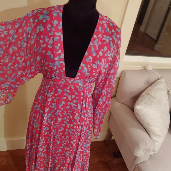 BCBGMAXAZRIA Deep-Neck Silk Gown - Picture 4 of 7